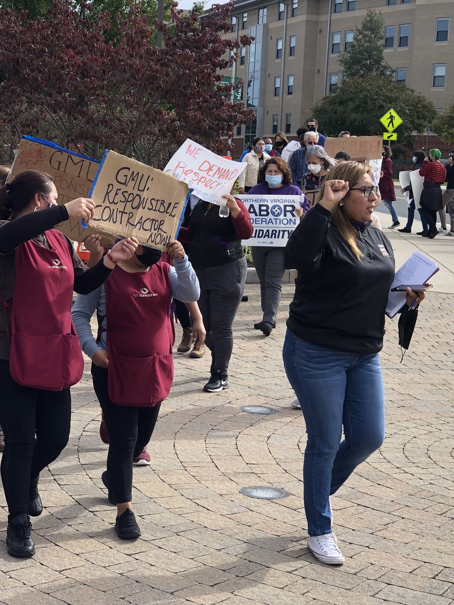 LCLAA's tweet photo. Support @GeorgeMasonU cleaners as they fight for respect and dignity. #justiceforjanitors #supportessentialworkers
@32BJSEIU https://t.co/ALZ5S8yCMc