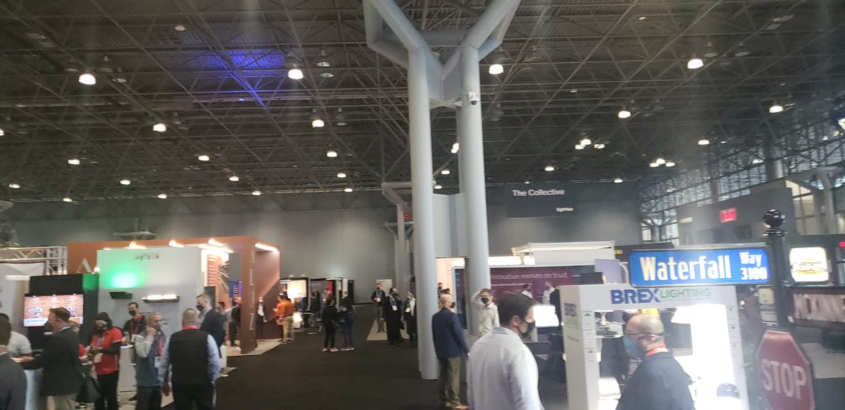 SpqsOtc's tweet photo. #SPQS our management is at New York lightshow! More to come. https://t.co/pQzvXuBXFR