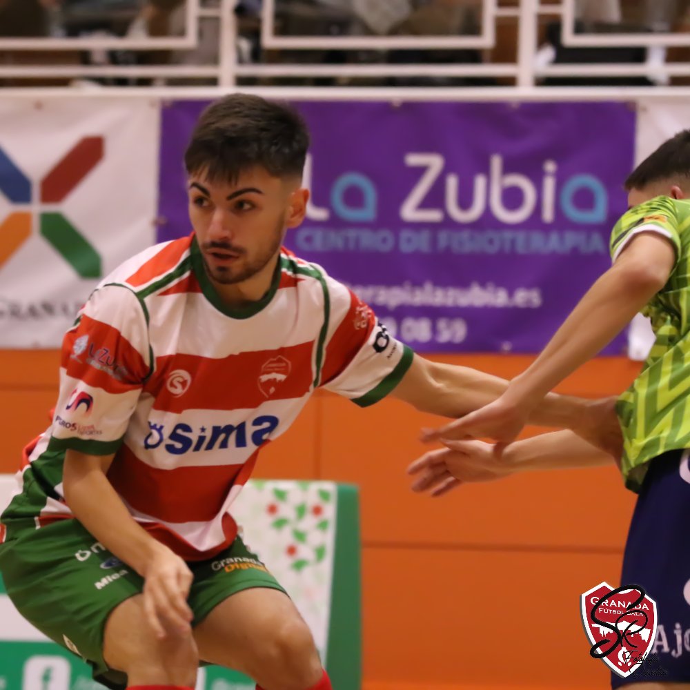GranadaFS's tweet photo. CANTERA | Tenemos que felicitar a dos de los canteranos de nuestro filial @futsalhendin , Fran y Mateo, quienes debutaron en el encuentro de Copa del Rey con el #SIMAGranadaFS 💪⚪🔴⚽ #CanteraSIMAGranadaFS #SomosEquipo #SomosEquipo https://t.co/qYGTmGrss9