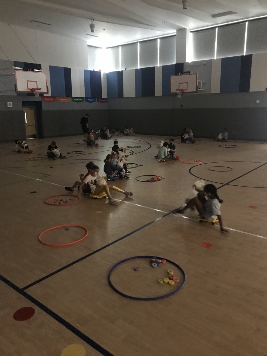 Trick or treating at ⁦<a href="/APSCardinalElem/">Cardinal Elementary</a>⁩ 
⁦<a href="/chbrowncardelem/">Colin Brown</a>⁩ 
⁦@GMCardAPS⁩