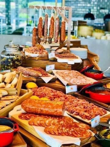 MandalaySamui's tweet photo. I wanted to post something about Meliá resuming their Sunday Brunch on Nov. 7, but it’s fully booked already, so meh…
#KohSamui #Thailand #Foodie #ExpatLife #Travel #VisitSamui https://t.co/GrzyFX7GhF