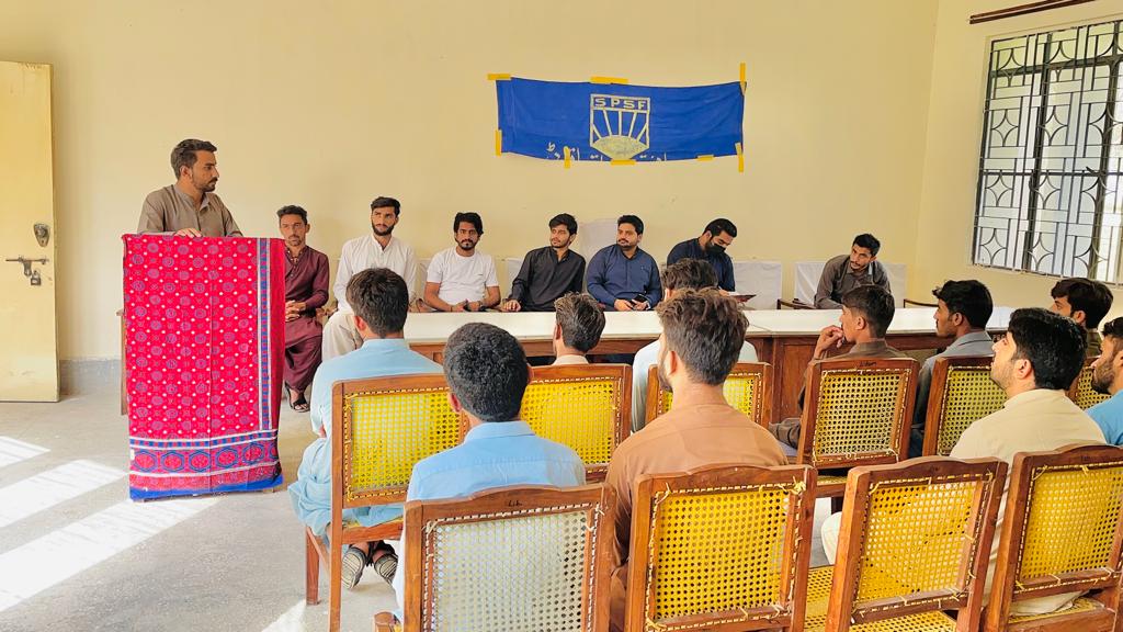 GadhiRabnawaz's tweet photo. A membership campaign has been launched to add more members and invited students to join students rights struggle one of the most vibrant wings Sindh Peoples Student Federation District Larkana, at Z.A Bhutto campus Dokri.
#RisingSPSF #JoinPSF
@BBhuttoZardari
@psfmansoor https://t.co/Pc21k3pse6
