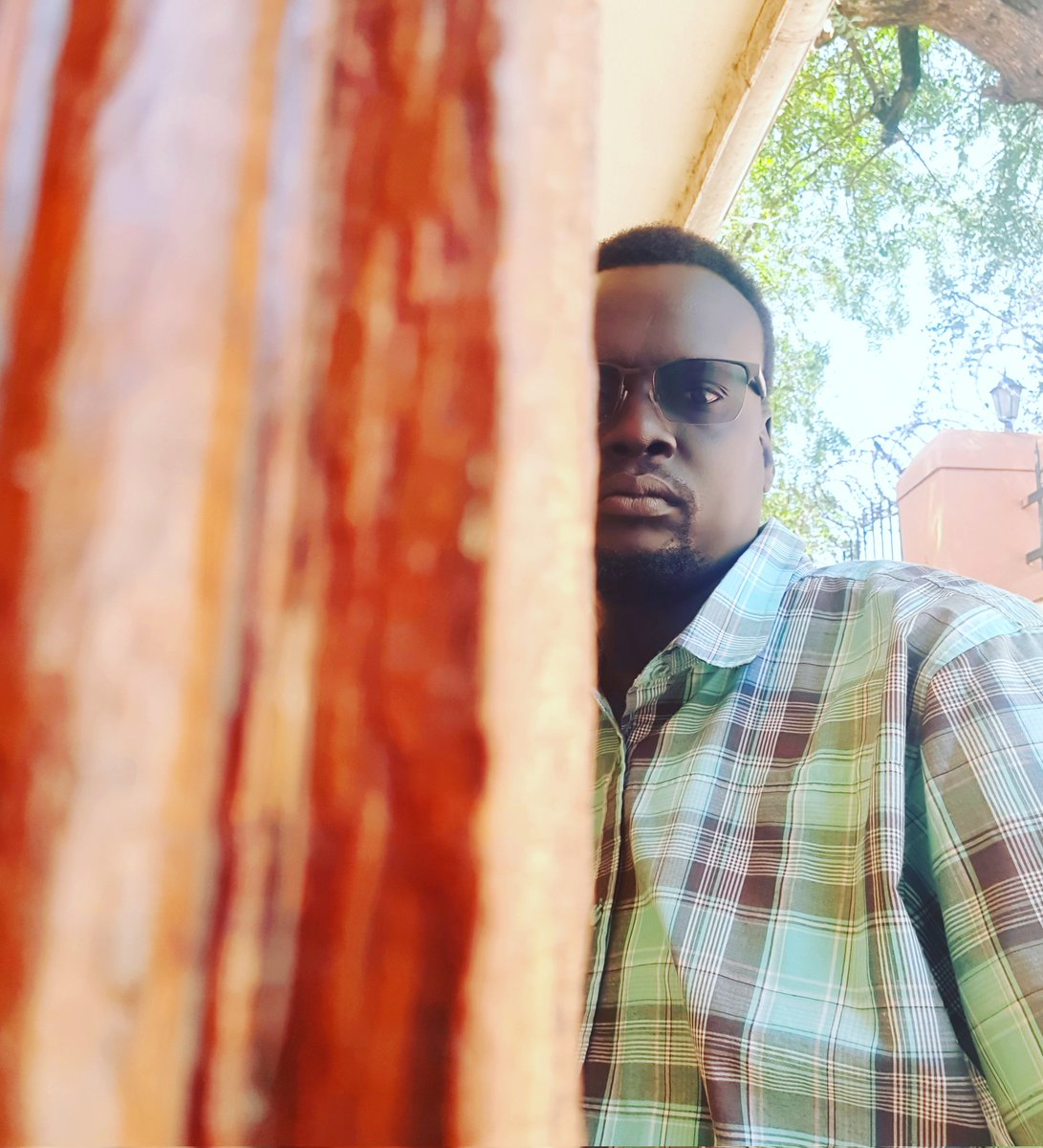 maalmaker's tweet photo. Life is like a boxing match, you loose because you refuse to get up. Do not give up, you are just 'not there' YET!
#strategicgoalsetting #MySouthSudan #Respect #MMT https://t.co/HdGzfg2VG2
