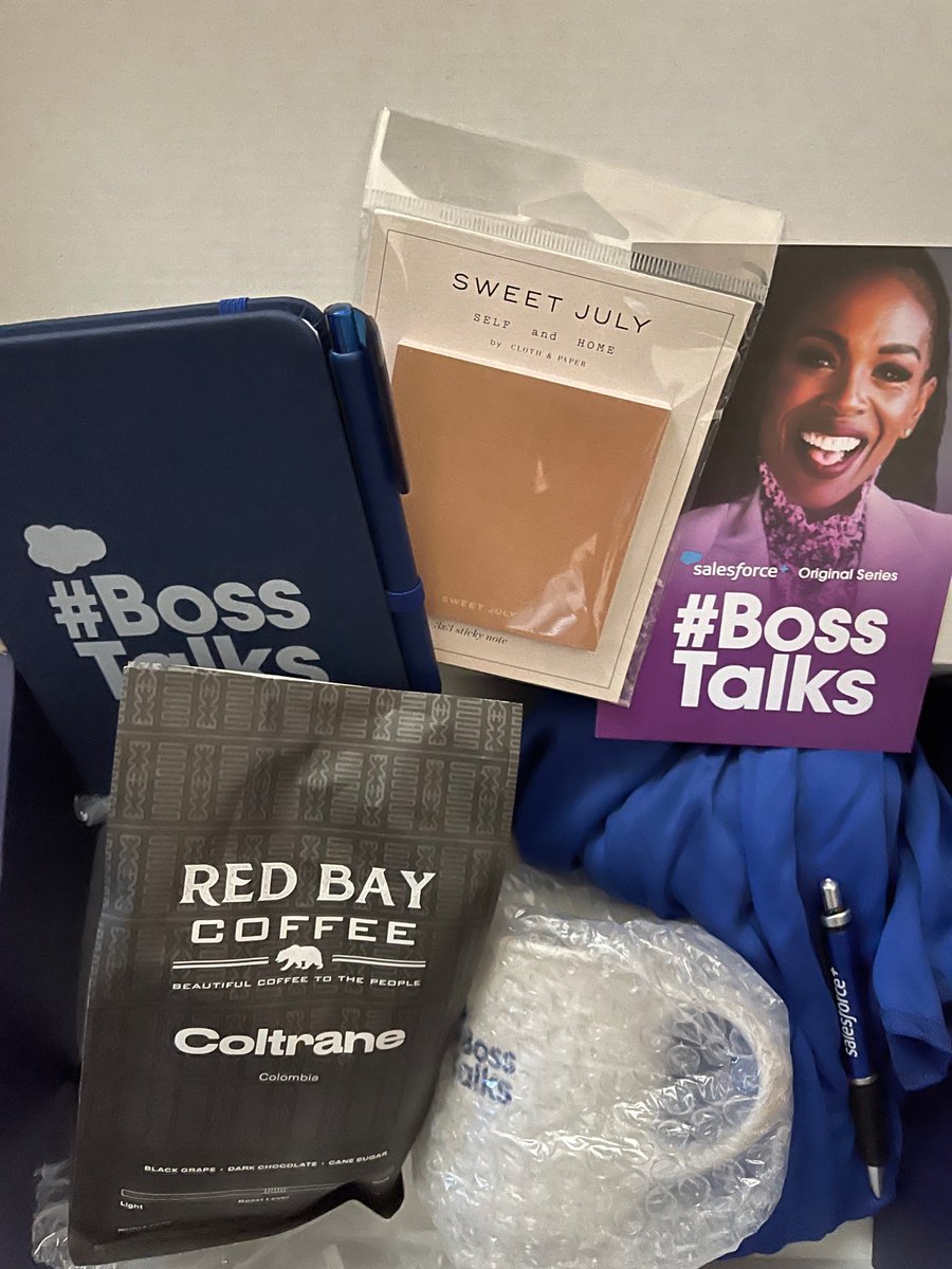 ngar_tom's tweet image. Thanks @salesforce @gofooji for helping to make me feel super, now I can dress the part with a cape #bosstalks