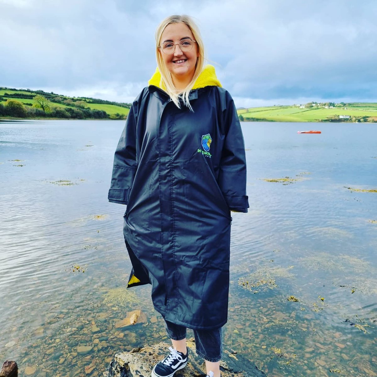 Inthemo2021's tweet image. We love our product so much. You will too! 

The  In the Moment  changing robe is Waterproof - Windproof -Fleece Lined with free delivery.

#inthemo21 #changingrobe #smallbusiness #irishsuppliers #waterproof #windproof #fleecelined #mindset #warm #comfort