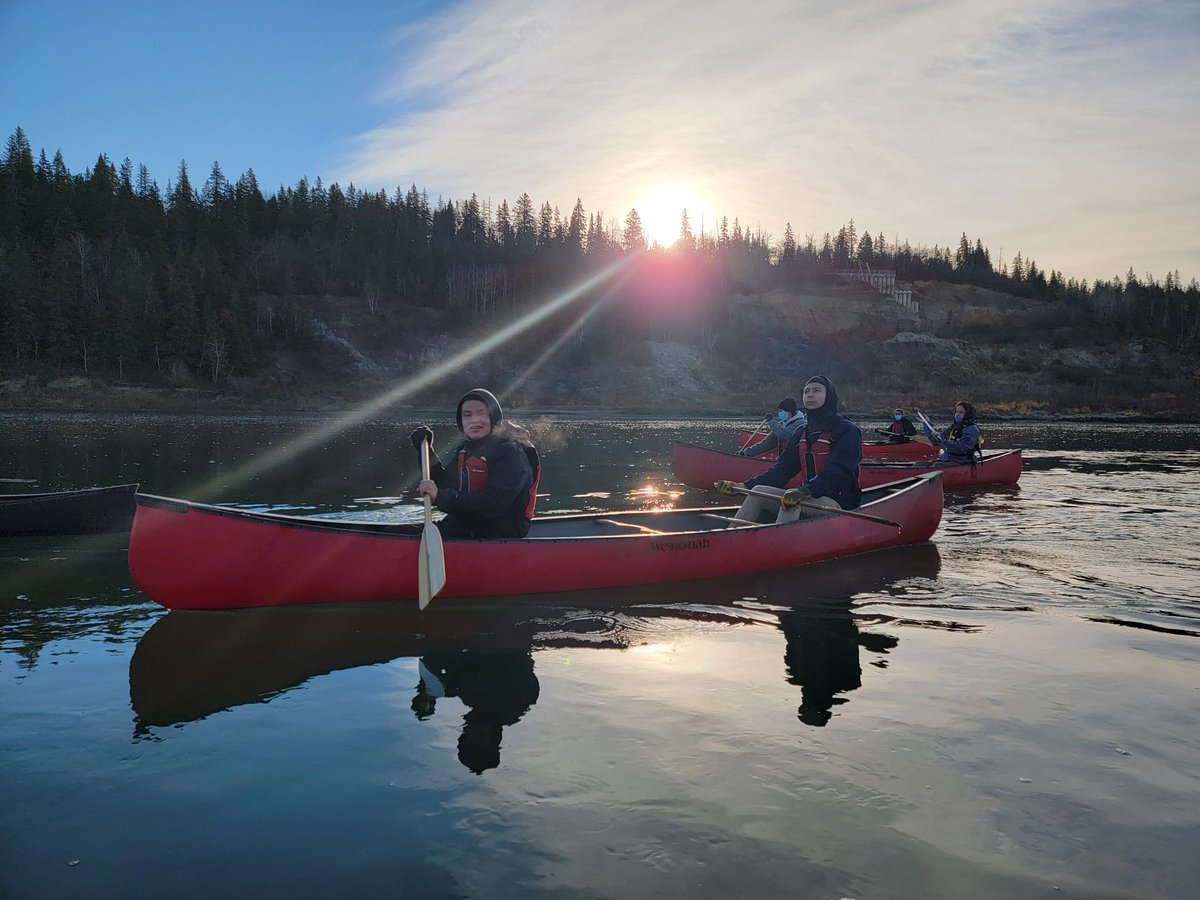 miyo kisikaw. It is a beautiful day for land based learning <a href="/amiskwaciy/">amiskwaciy</a>