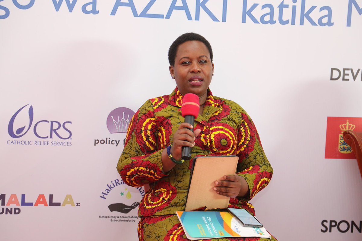AD_Abinallah's tweet photo. Sincere appreciation to @Twaweza_NiSisi for facilitating us at #CSOWeek2021 today’s early session which @MediaConvergecy was presenting on #DigitalAdaptation for NGOs. Thanks for the excellent contributions of @neemalugangira & Risha Chande plus @aeyakuze’s brilliant Moderation https://t.co/qCEjP9HJ4v