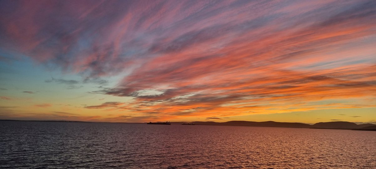 volyar17's tweet image. Yeah, that&apos;ll do .
#scapaflow #tuglife