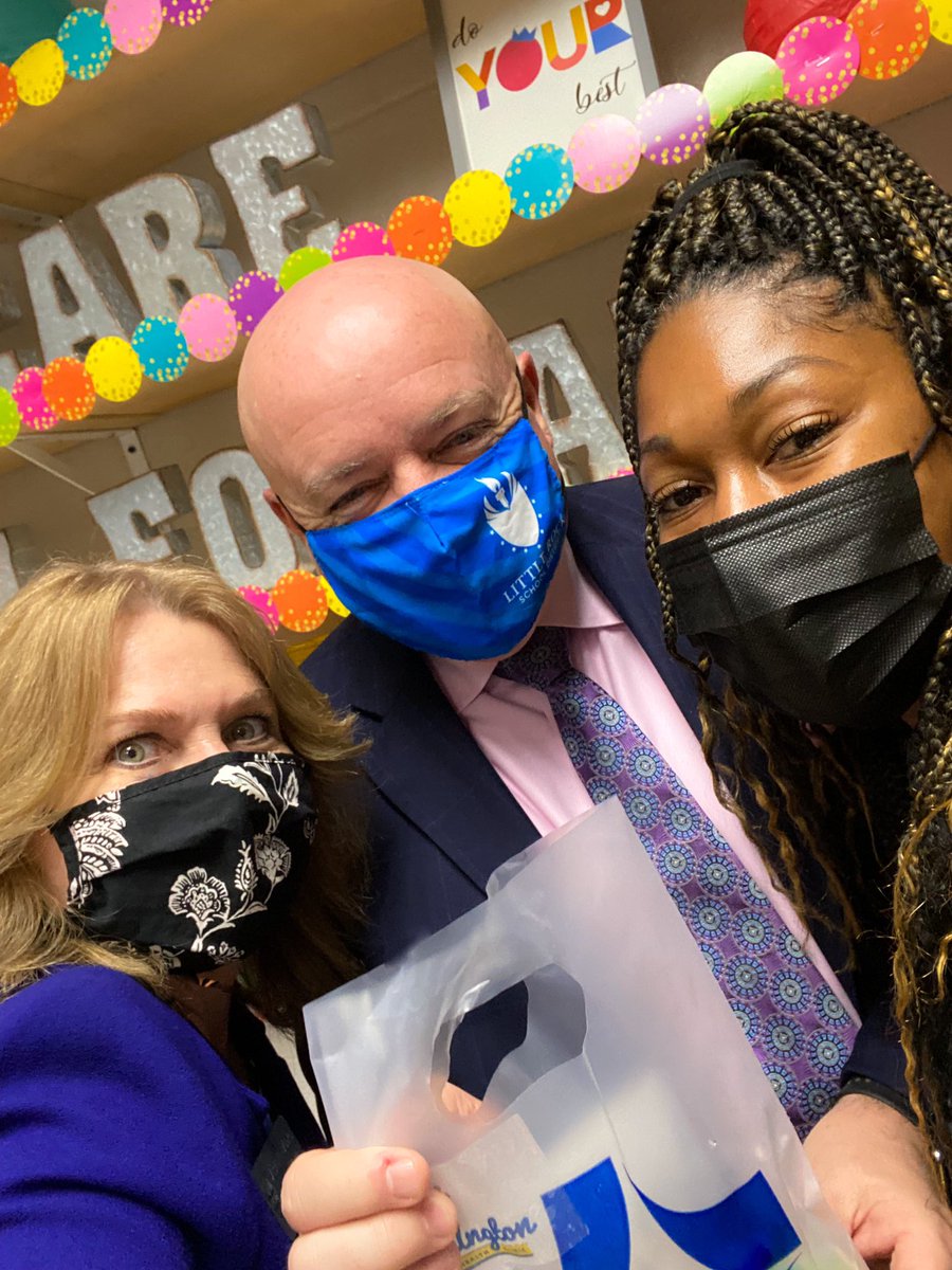 m_moore's tweet photo. Booker T. Washington Elementary celebrated the grand opening of our new ARcare School-based Telehealth Clinic. Wildcat student leaders were an integral part of the event! #GreatHappensHere @lrsd @MichaelPoore1 #BTWmissionpossible @dlsmith1221 #CommUNITYschoolsLR @aleta_branch https://t.co/jKRcXTqZgx