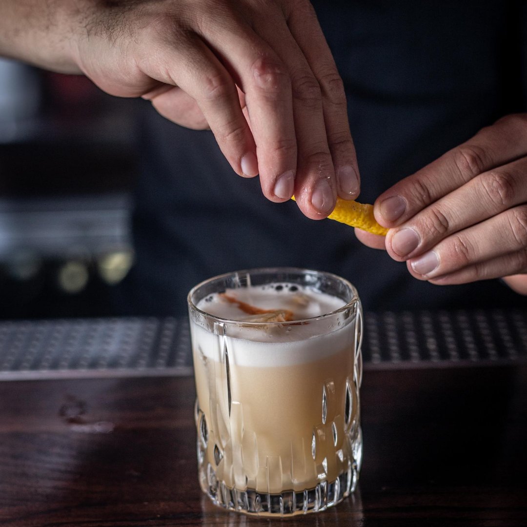 SabaDublin's tweet photo. Every good meal deserves a well-balanced cocktail to complete your delicious Saba experience!

#Cocktails #DublinCocktails #KildareCocktails #KildareVillage #BaggotStreet #SabaRestaurant #ThaiFood https://t.co/X70NVOcjtu