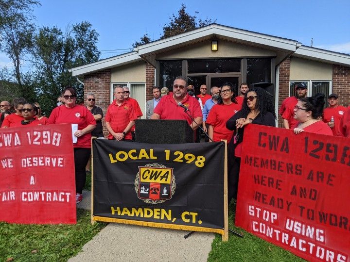 GsmithsMarxists's tweet photo. "The last month has seen a wave of strikes in the USA, with workers across the economy taking action over pay and conditions. Consciousness is rapidly changing, and the class struggle is sharpening. The working class needs fighting leadership."
https://t.co/PCc2QUPs6X
#Marxism https://t.co/4TW265MRxa