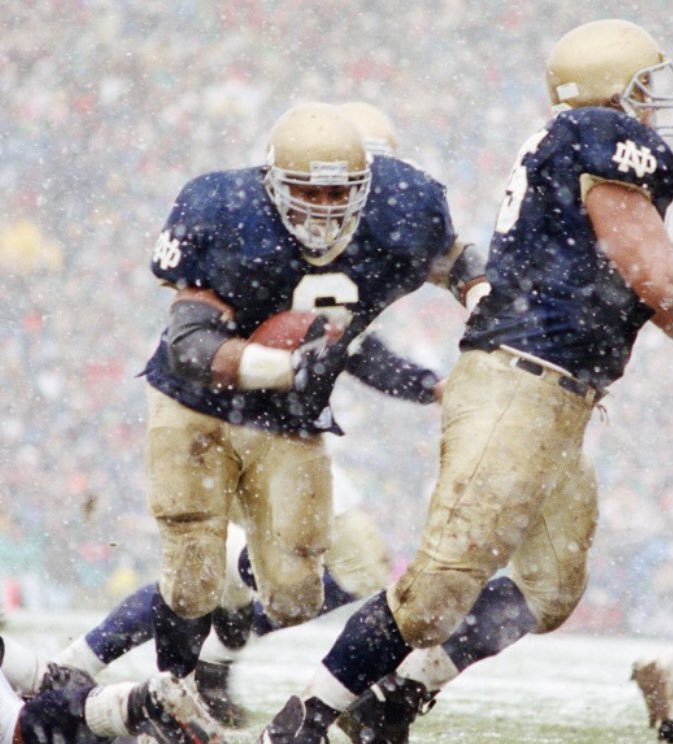 Subway Alumni ® (@subway_alumni) on Twitter photo #TBT <a href="/JeromeBettis36/">Jerome Bettis</a> #GoIrish ☘️ #TBT <a href="/JeromeBettis36/">Jerome Bettis</a> #GoIrish ☘️