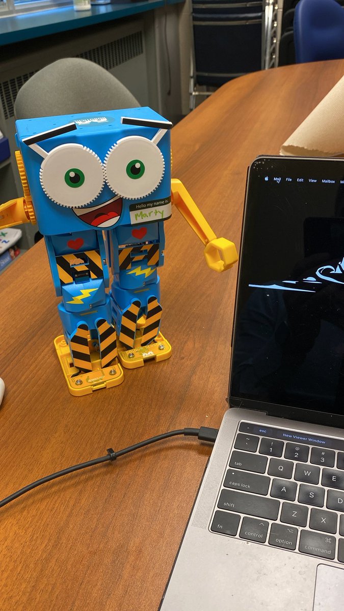 Grade3GLV's tweet photo. Todays the day! So honoured to be speaking with @RoboticalLtd giving the teachers perspective on using @MartyTheRobot in my classes and sharing the amazing things we are doing here at @GLVPS @HaltonDSB https://t.co/3RdOpJrgiX