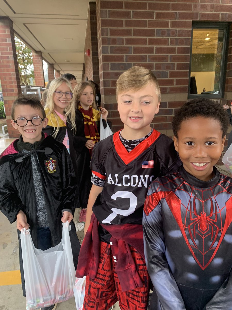 MTAPhillips's tweet photo. Fall Festival Fun! Thank you MTA PTO! https://t.co/c090Q0PBSB