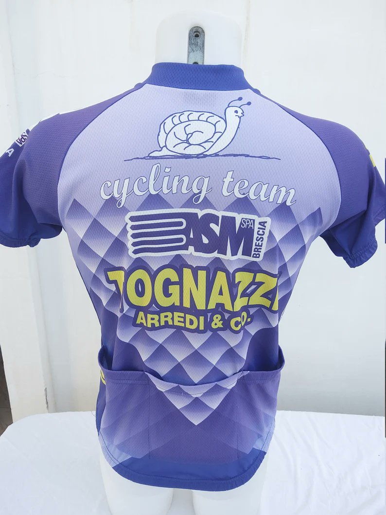 ColPhilip1's tweet photo. Do you #cycle at a #Snails Pace?
Medium Made in Italy by Of Moda Vintage Cycling Jersey Full Zipper was Italian Club Issue Ex Display
https://t.co/UbVqDYkpM4
#cycling #Snail #90s #Cycle #velo #velos #bicycle #uniquegifts #BikeRide #bikerchick #bikedc #bikesway #MTB #Gravel https://t.co/sSLcGw7iK2