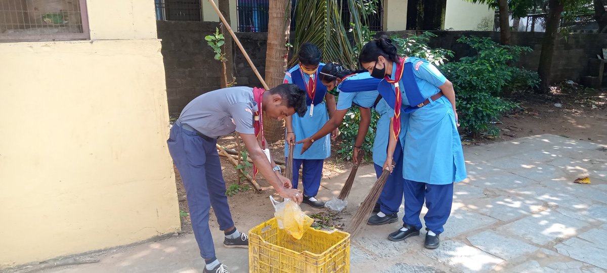 Monalis66742399's tweet photo. Day 1
#swachaviyaan2.0
#cleaning of mandir premises
S. B. Sc. H. S. School, konisi Ganjam #SwachhBharatMission #SDGgoals #mopindia @bsgnhq @Monalis95935857 @EarthologyI @Sangamwc @bsgindiaer @bsgodisha @Anamika45485576 @worldscouting @WAGGGSAsiaPac @EarthologyI @MrAb1216 https://t.co/VrXDGnhoVX