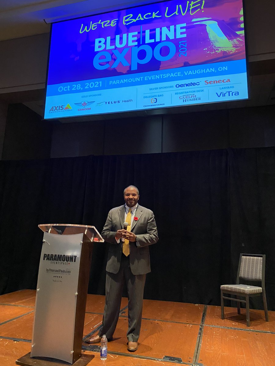 BlueLineExpo's tweet photo. HAPPENING NOW: @makpata’s session at #BlueLineExpo on Enhanced Interoperability and Cross Agency Communications
#policing #police #LawEnforcement #CrossAgencyCommunications #interoperability https://t.co/ntShAipyvM