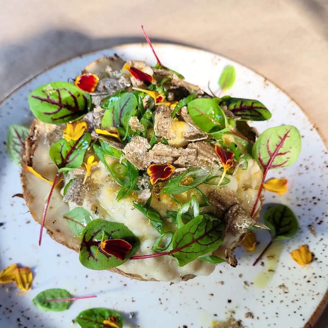 Introducing… the Truffle Barlotto. 

Barley risotto, celeriac &amp; truffle purée, truffle, rosemary oil. 

The farm to table experience you’re missing in your week.🌱