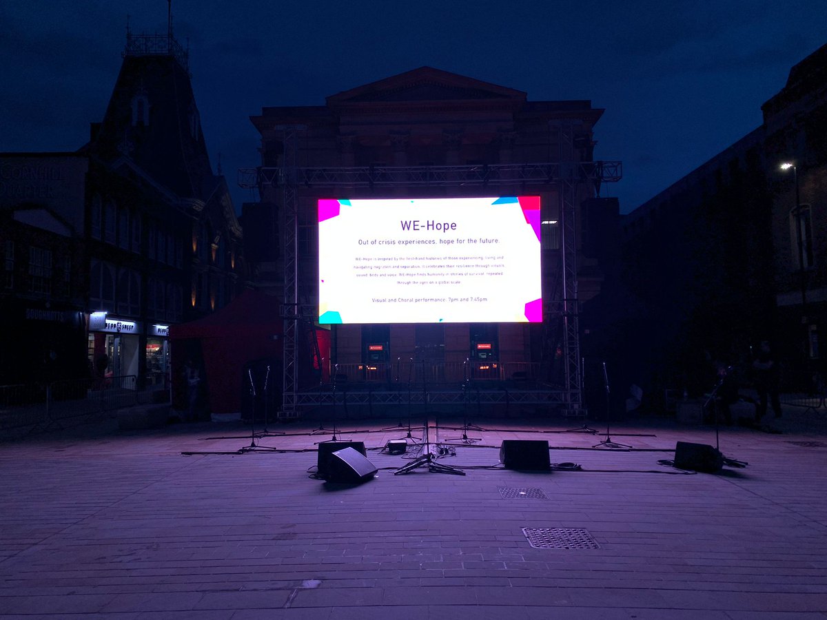 Just half an hour to go until our first WE-Hope performance at 7pm on Lincoln's Cornhill. If you miss it, don't worry! There's another performance at 7:45 @MakeAmplify #digitaldemocracies
