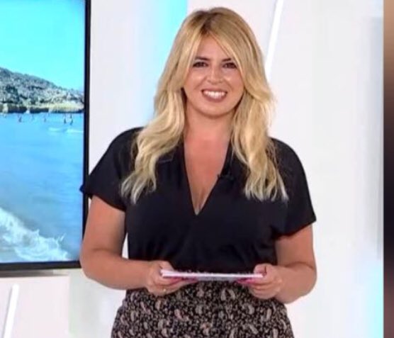 PabloPenalista's tweet photo. Murcia está llena de grandes profesionales en muchos campos. En medios, hoy hablando de tv, tenemos entre otros a @fransaeztv, @ALEJOJesusLucas, @nachogomezsan o Alba González. Grandes profesionales que nos informan y entretienen. Tras Murcia Conecta, informativos y Código112 https://t.co/w0yy0H6unj