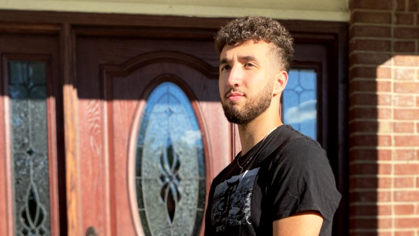 🚨Manager Spotlight🚨
Senior Jordan Vergollo enters his 4th year in the program. Jordan is an International Business major from Ann Arbor, MI. He enjoys working out, listening to music, and collecting baseball cards.