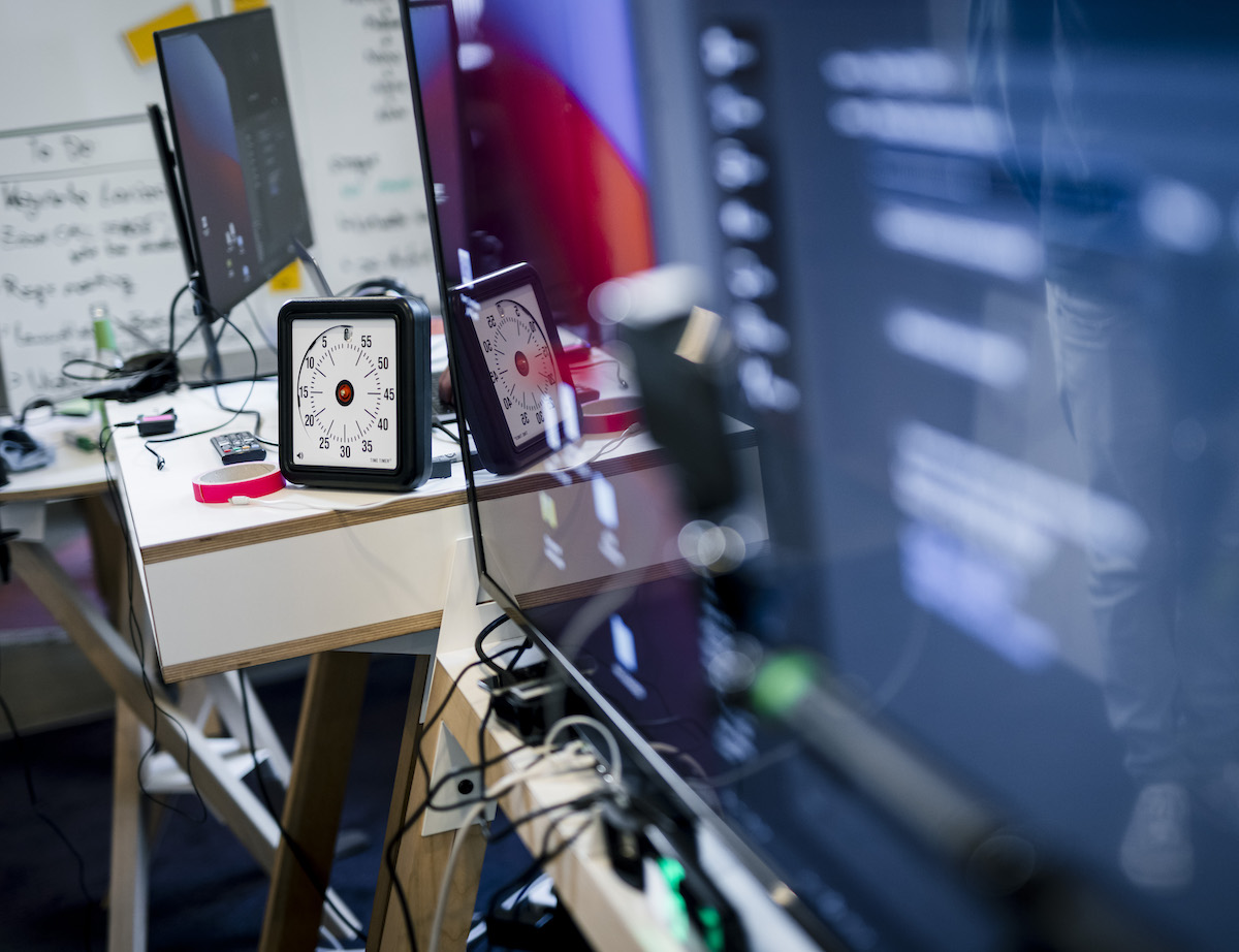 #AGYLE Week 21 is in full swing now! Thank you all for this great premiere day, the speakers and guests, our hosts and supporters and of course our 40 participants - we can't wait for the days to come! <a href="/launch_labs/">launchlabs berlin</a> <a href="/zeichhardt/">Larissa Zeichhardt</a> <a href="/BMZ_Bund/">Bundesentwicklungsministerium</a> @AgenturWirtEnt @Kalunga_Berlin #AGYLE21