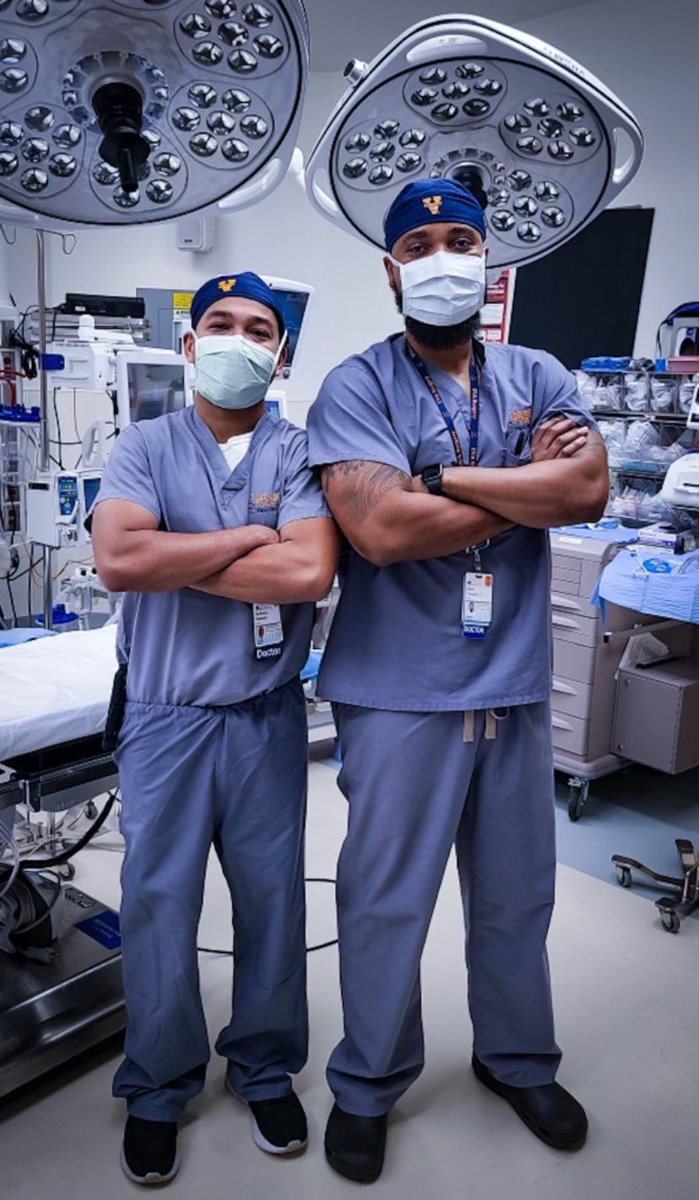The two most senior residents on the breast surgical oncology service, treating breast cancer one lumpectomy/mastectomy at a time! 

Had a great month working w/ my surgery brother and mentee✊🏾🔥

#BlackMeninSurgery #Surgtwitter #MedTwitter #HoosUVASurgery