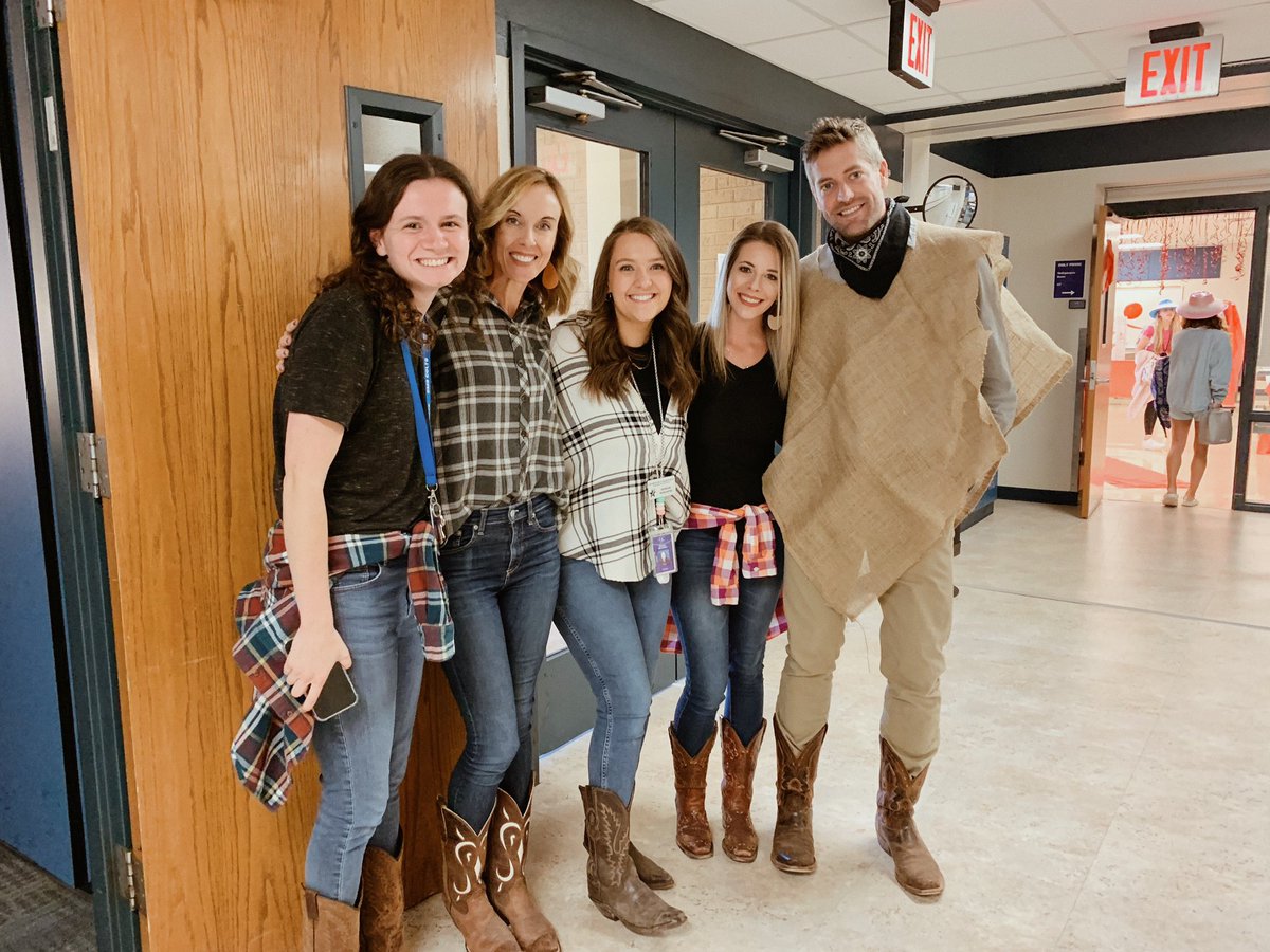 cmscoltsela's tweet image. Western Day with the 6th grade hallway #RedRibbonWeek #cmscolts #teamcms