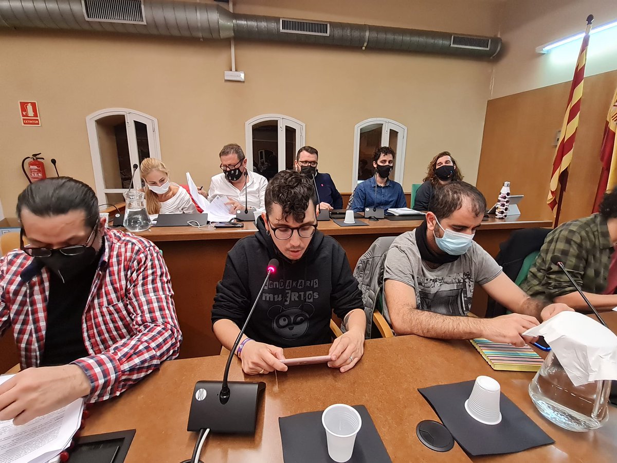 Unanimitat del #PleRipollet en l'aprovació de la moció a proposta de @ProudRipollet i <a href="/UCFRCerdanyola/">UCFR Cerdanyola-Ripollet</a> en contra de les agressions als col·lectius #LGTBI i presentada conjuntament per <a href="/DecidimRipollet/">Decidim Ripollet</a>, @psc, @CsRipollet, <a href="/RipolletSom/">Som Ripollet</a> i el regidor no adscrit <a href="/Eugeni/">Eugeni R. Montanuy🎗</a>.