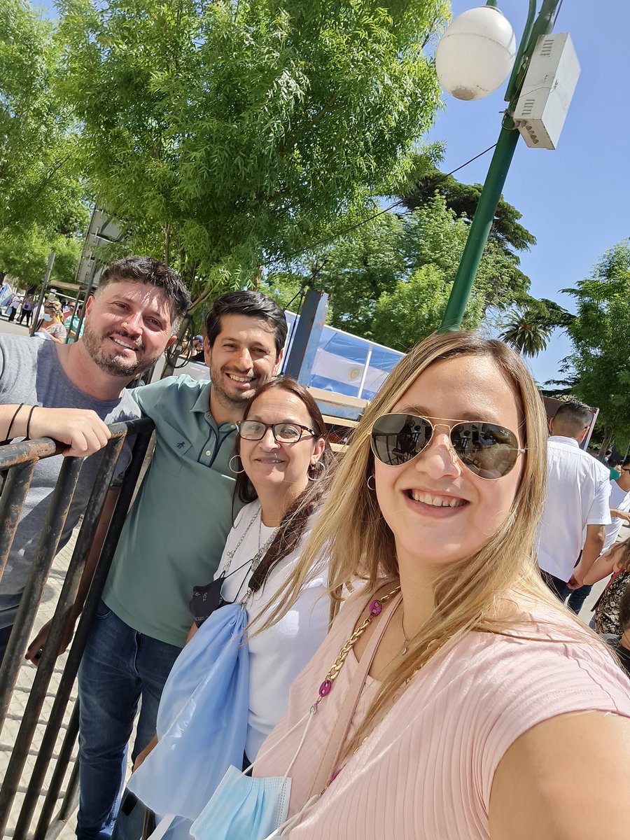Juanfnardo's tweet photo. Siempre del lado Mauricio de la vida 💛 bancandote con mucha fuerza 💪💪
#yobancoamauricio
#pro https://t.co/xUg0Osk0mm