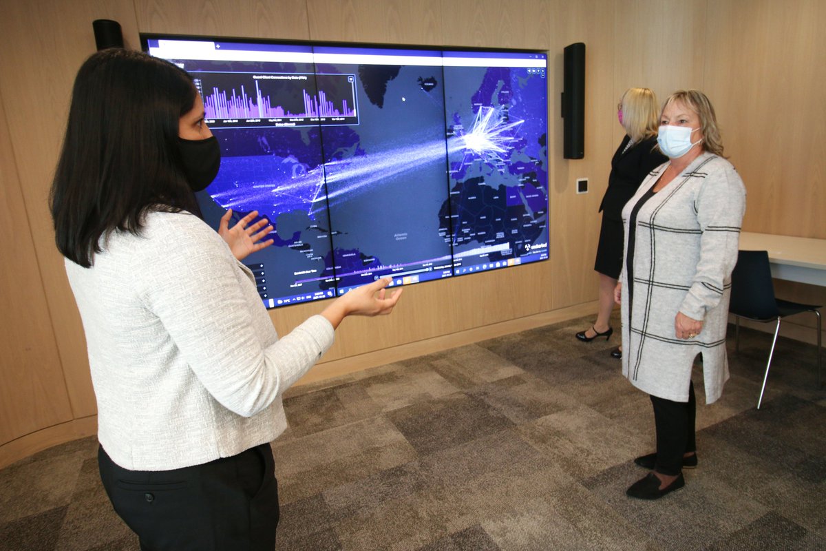 BrockUniversity's tweet photo. Yesterday, MPP @JennieStevens_ visited campus to learn more about how the @Brock_LINC supports entrepreneurship + innovation in #Niagara &amp; how #BrockU's teaching facilities provide nursing students with an even better advantage in developing the necessary skills to be successful. https://t.co/MLP7LMNC2z