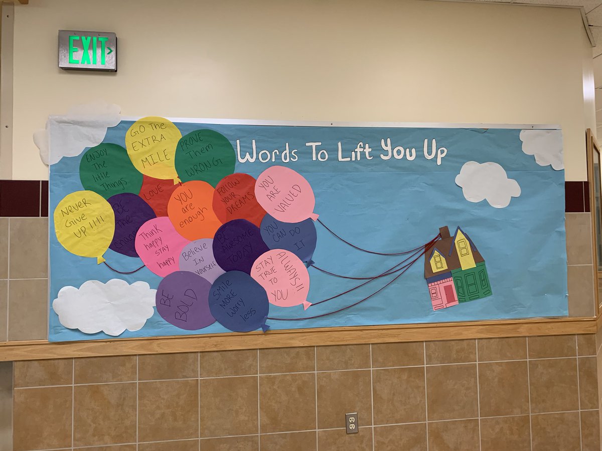 DimondMentors's tweet photo. don’t forget to check out the super cool bulletin board 🤩🎈 https://t.co/pfZZWHFfns