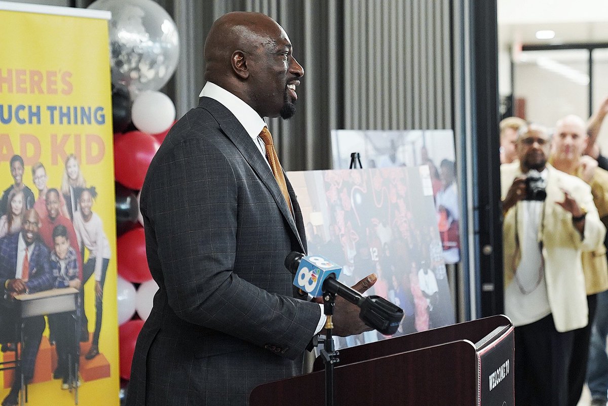 WWE's tweet image. Congratulations to #WWE Global Ambassador @TitusONeilWWE on the unveiling of the Thaddeus M. Bullard Academy at Sligh Middle Magnet School!