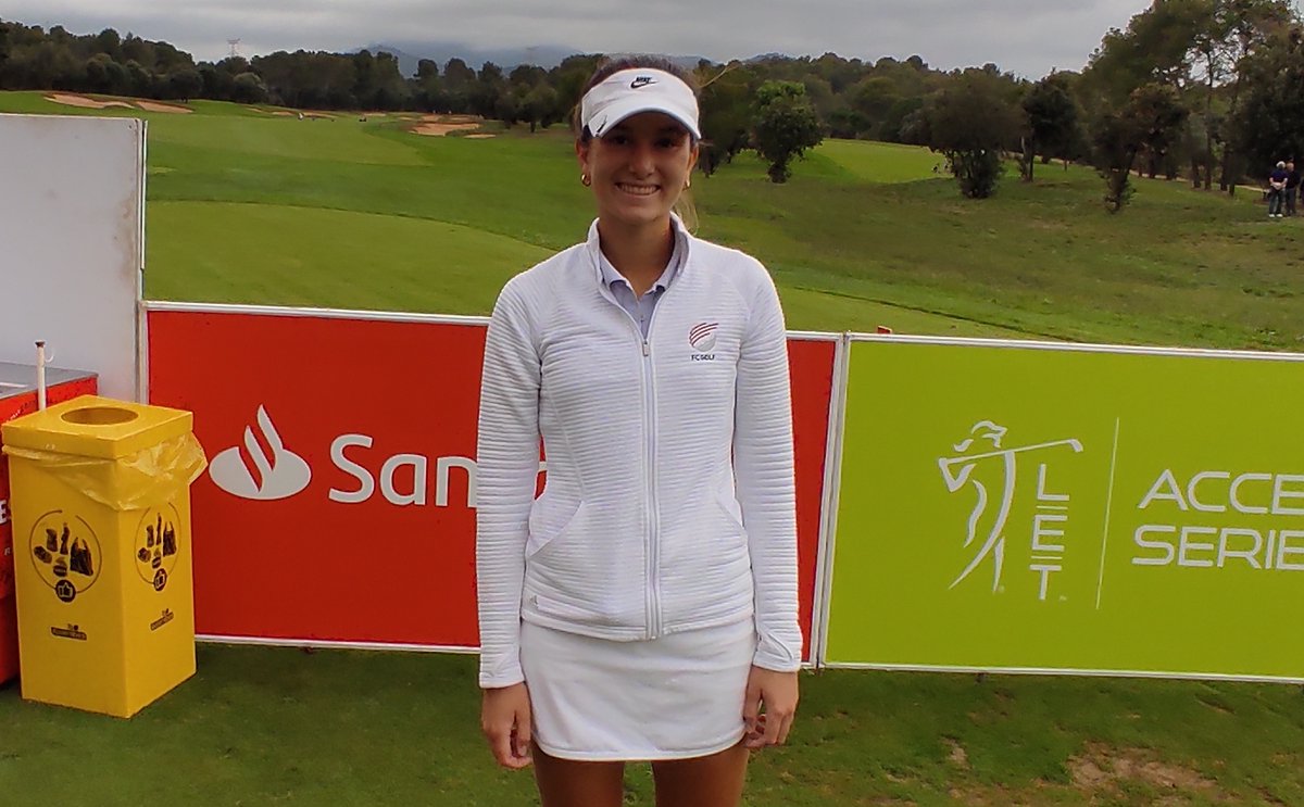 fcatgolf's tweet photo. Molta sort a les jugadores de la @fcatgolf, que participen a partir de divendres a l'Internacional d'Espanya Stroke Play Femení, que es juga a #MontecastilloGolf ! 👏👏😀⛳🏌️♀️
Les sortides, aqui 👉 https://t.co/LbGxOiOj0W https://t.co/cYXfe2fF7U
