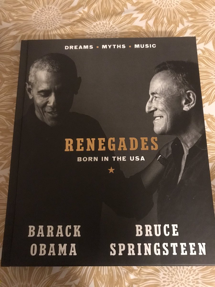 lippy_kid83's tweet photo. The book of the year to go with the podcast of the year @BarackObama @springsteen https://t.co/FGzltAiJT5