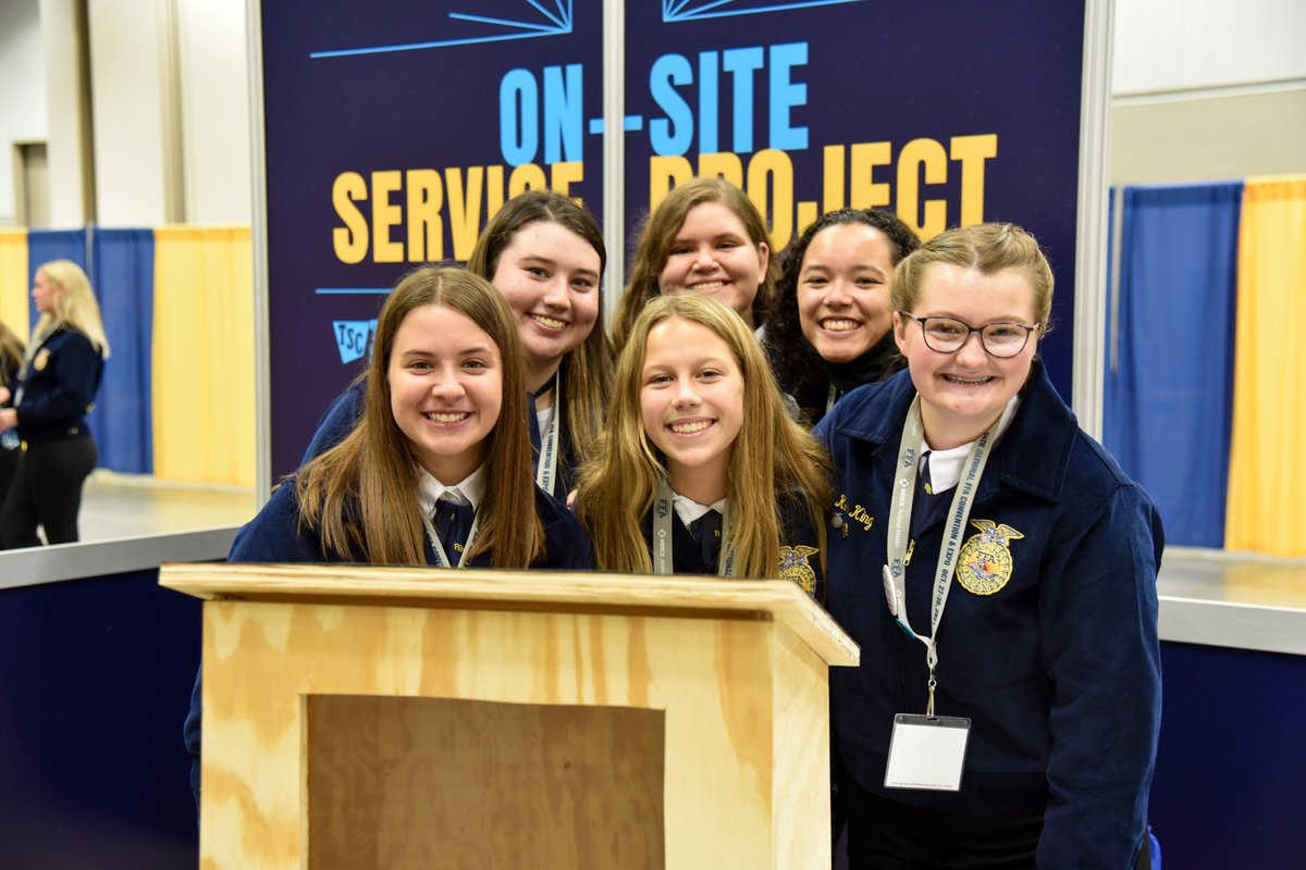 ISDAgov's tweet photo. The sea of blue jackets is back in Indy! 

Over 50,000 FFA members and guests from across the country are gathered in Indianapolis for the 94th National FFA Convention &amp; Expo. #FFA21 https://t.co/ezuVR2fvH9
