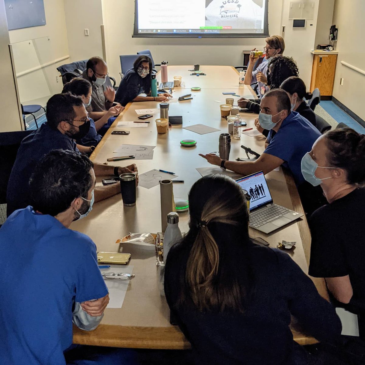 ari_crocker's tweet photo. @familydocwonk @cafp_familydocs
 "Growing with You"
This is one of the ideas our residents came up with during our fall retreat! We were treated to invigorating talk by Change Agent, Dr. Lee, the 2021 CAFP Fam Doc of the Year!! 
#fmrevolution 
#makehealthprimary 
#fmrising https://t.co/rk0VlkF3WF