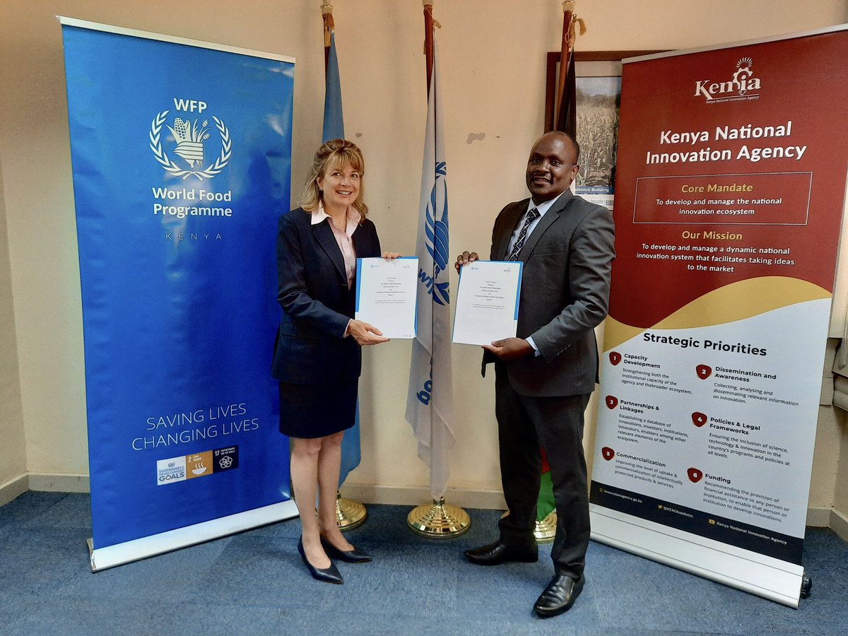 LaurenLandis1's tweet photo. It started with a tweet from @fede_nacca to @tomwansa. And here we are a few months later solidifying a partnership to leverage #innovation for #foodsecurity. What excites me most is our plans for county level innovation centers. @KENIAupdates @WFP_Kenya https://t.co/bZU2FynJy4