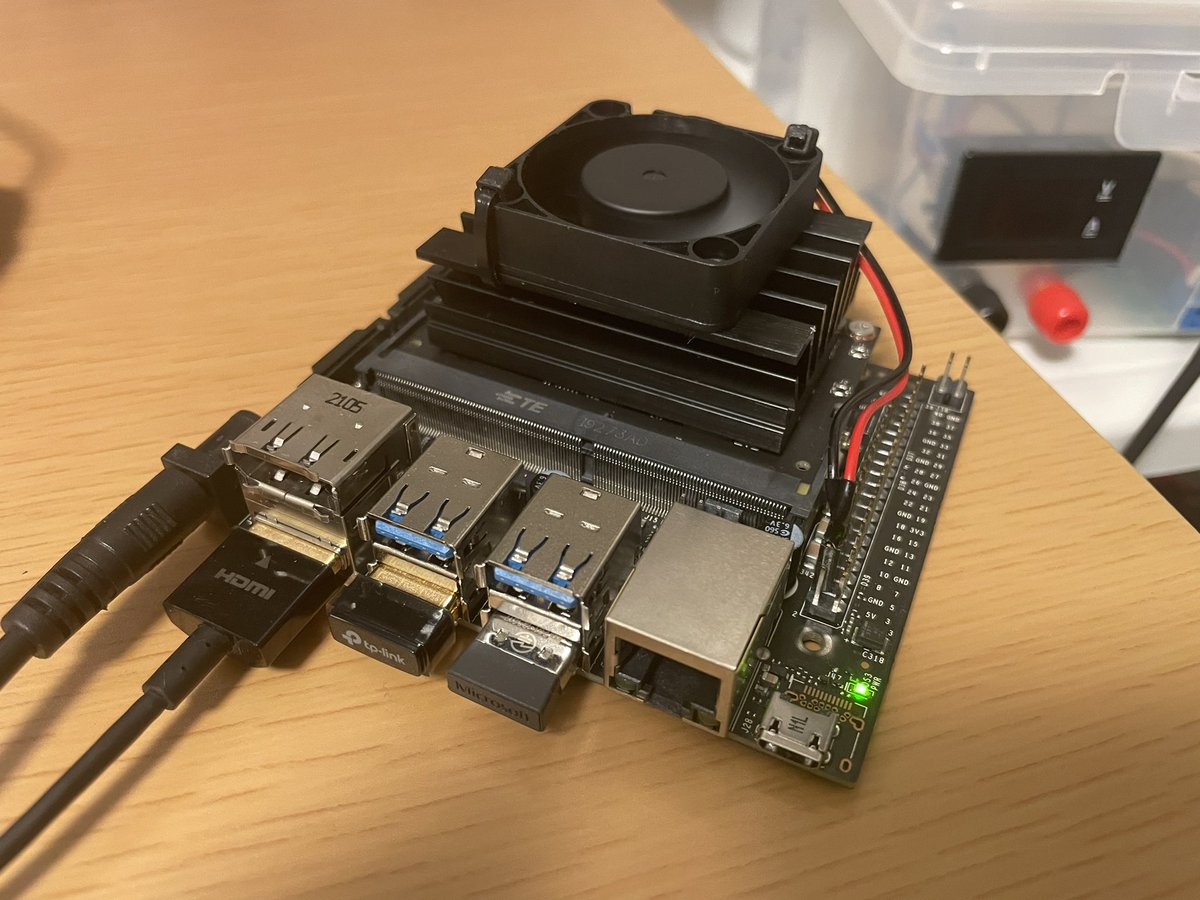 B_SKY_Lab's tweet image. 秋葉原で4010ファンを確保できたので晴れて #Rospider 用のjetson nanoが完全体です

タッチパッド付きキーボードと5GHz掴めるWi-Fiドングルもおすすめ