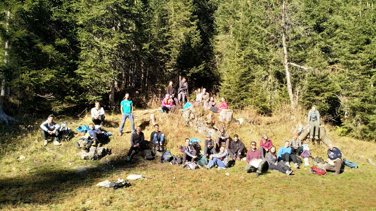 etomelleriunib1's tweet image. Today with the #emma students in my favourite #lectureroom #auditorium #Hörsaal  kindly supported by WernerN💪! #MMF2021 #MountainForests🌲🌳#dolomites🏔️ #latemar #rosengarten #catinaccio #vaia #unibz bit.ly/3EkEcqm