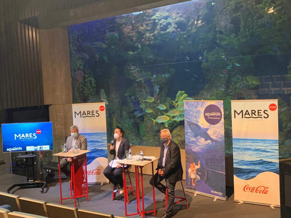 unavarro's tweet photo. Esta mañana presentábamos junto con @aquariumss y @OrainIngurumena las limpiezas que realizaremos durante los meses de Noviembre y Diciembre en Euskadi dentro del programa #MaresCirculares de @CocaColaEP_es.
Eskerrak eman nahi dizkiot parte hartzailei. https://t.co/h6yMPKBRUa