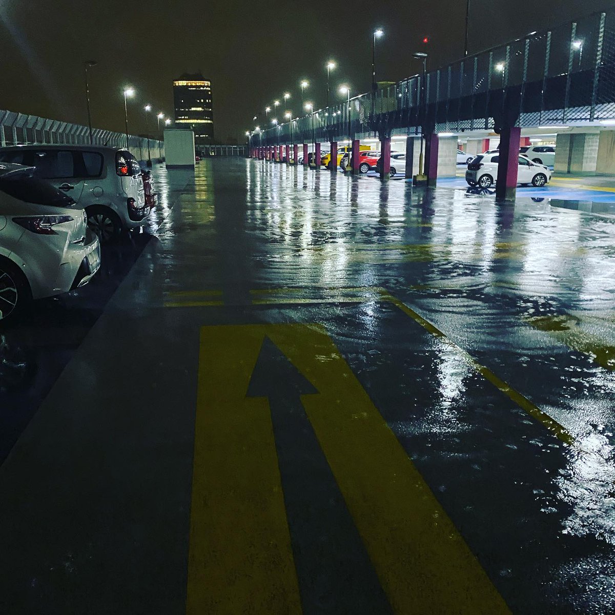 cre8ionstudios's tweet photo. Long day, but great moves. Cardiff it was great. #introbiz #di9ital #growth #connections #future https://t.co/KVZ0BtXKnk