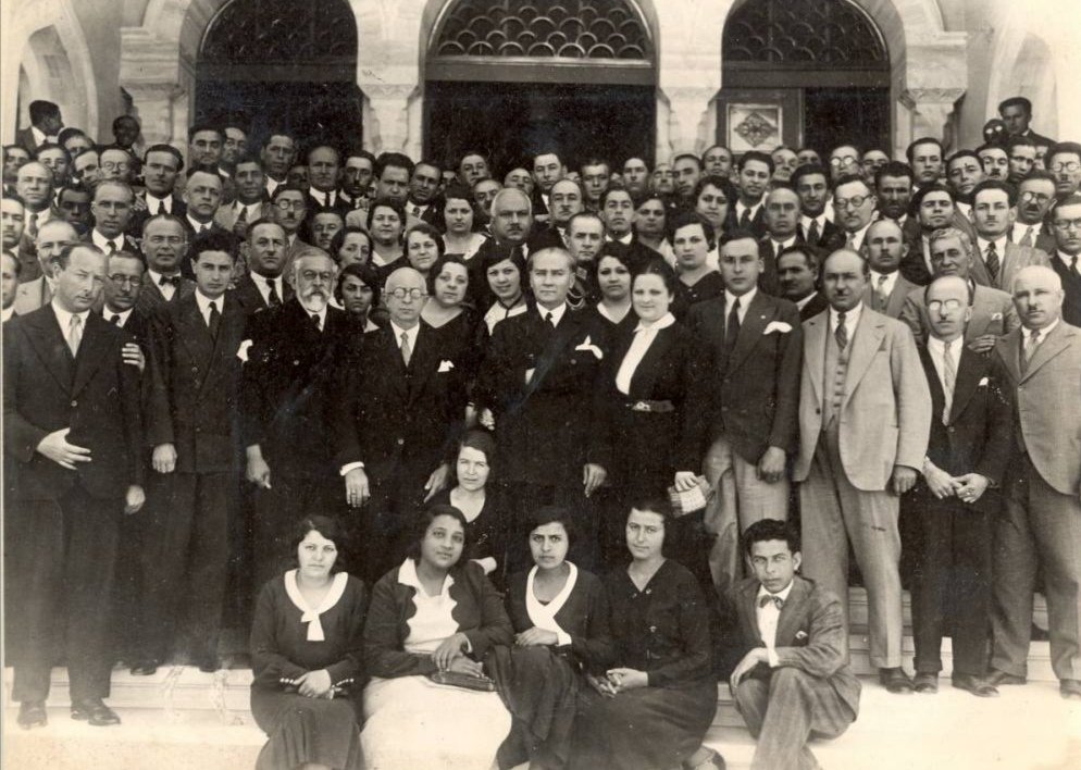 Türkiye Cumhuriyeti her manası ile büyük Türk Milleti'nin öz ve aziz malıdır. Kıymetli evlatlarının elinde daima yükselecek, ebediyen payidar olacaktır. 
Mustafa Kemal Atatürk

29 Ekim Cumhuriyet Bayramı kutlu olsun. 🇹🇷