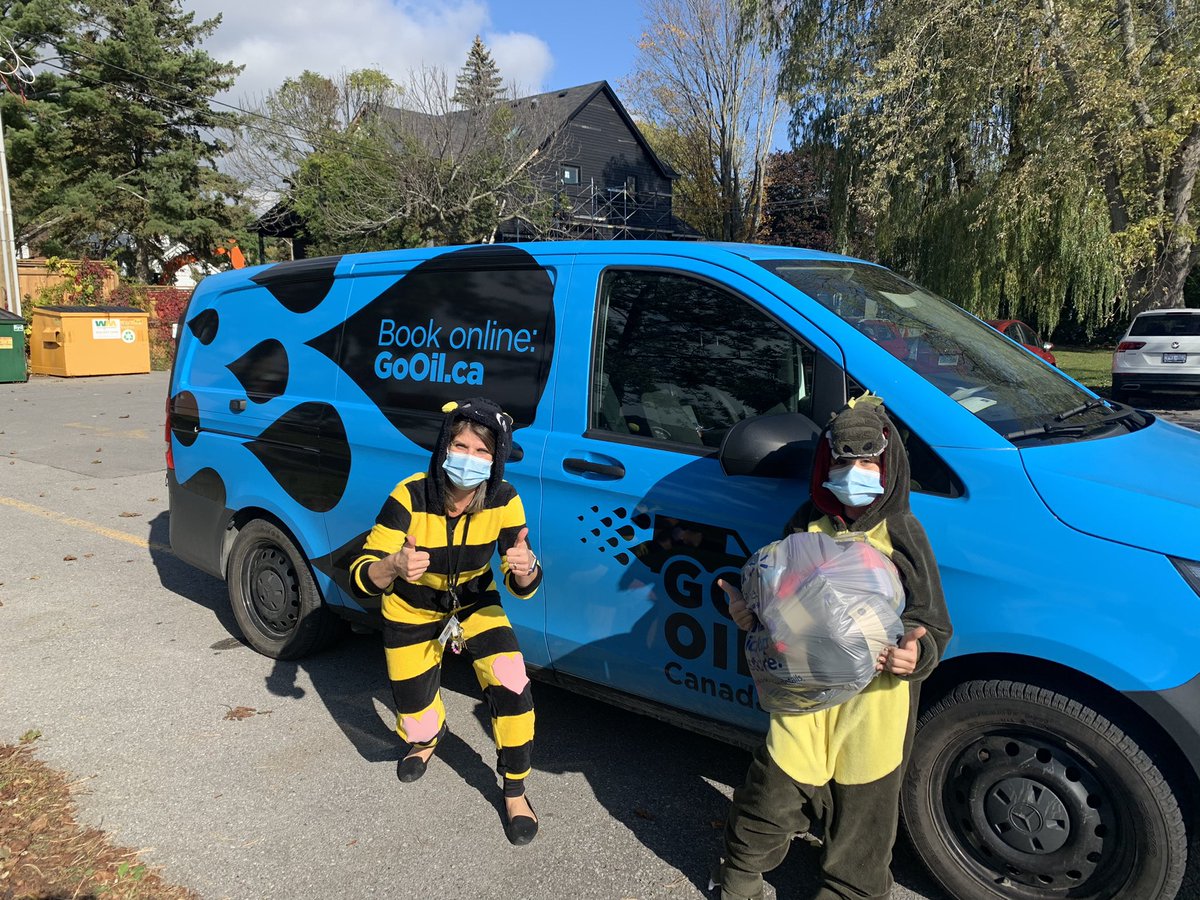 Thank you @GoOilCanada Kingston location and Cameron Jennings for more socks! We are over 1200 with final count tomorrow! Staff are in onesies today and waiting on Ms Slate to jump in the lake! <a href="/socks_kingston/">SOCKS Kingston</a> <a href="/1043FreshRadio/">104.3 Fresh Radio</a> <a href="/LimestoneDSB/">Limestone District School Board</a>