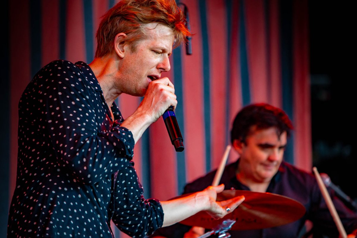 Spoon Announce New Album, Share Video for New Song , 'The Hardest Cut'
audiojuju.com/spoon-album/
#Spoon #TheHardestCut #LuciferOnTheSofa
#NewMusic