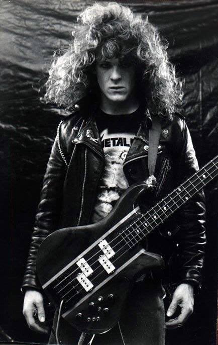 BookOfMetallicA's tweet photo. October 28th, 1986: After a tough audition process, #Metallica brings Jason Newsted to San Francisco to ask him to join the band! https://t.co/OoCtDWI8Cc