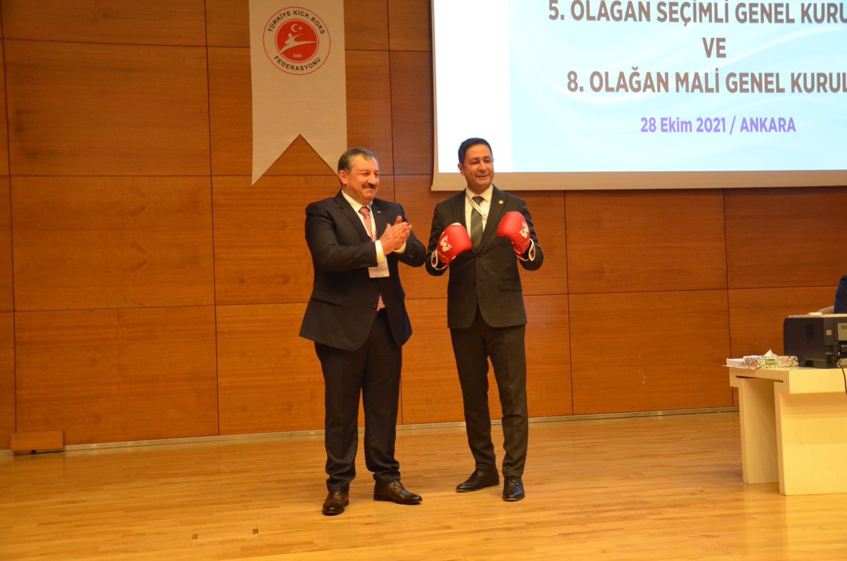 salimkayici's tweet photo. Bugün Ankara’ da yapılan Türkiye Kick Boks Federasyonu 5. Seçimli Genel Kurul ve 8. Olağan Mali Genel Kurulu’ nda camiamızın en üst seviyede desteğini alarak yeniden Başkan seçildim. 166 delegemizin 151’ inin oyunu aldık, diğer aday 7 oy alırken, 8 oy ise Geçersiz sayıldı. 1/2 https://t.co/n4tbcnmcvC
