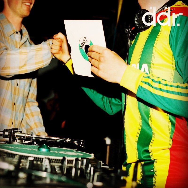 simsimmadublin's tweet photo. We are back on the airwaves this Friday 6pm @DublinDigiRadio to kickstart your weekend⚡️🔊🍾
Our resident soundboy killer @mrfrankiegrimes will be DJing live in the studio, hosted by @GullyDoctorIrie & @jrspesh 🔥✨🌴
#simsimma #dublindigitalradio #fridaymood #dancehall https://t.co/9pGIxkQSKw