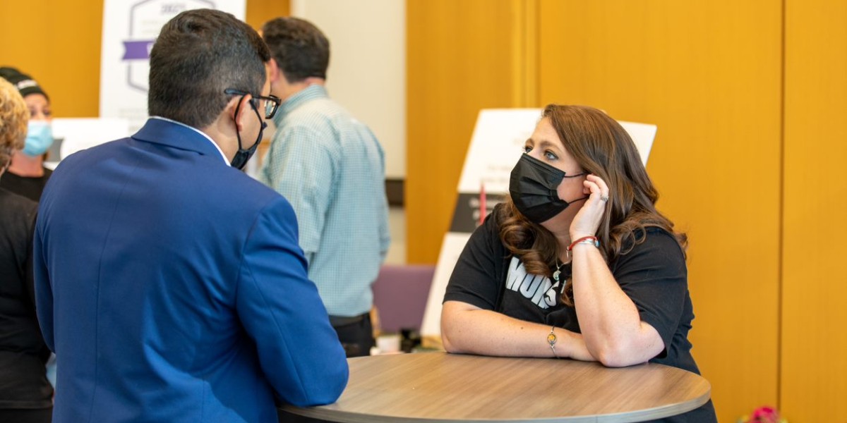 JMUGCFE's tweet image. Last week, our students had a chance to meet with other women entrepreneurs and learn from Noelle Allen ('00) on how she pivoted from finance and banking to starting two businesses in wine and the importance of networking.

Read more about our event: fal.cn/3joHK