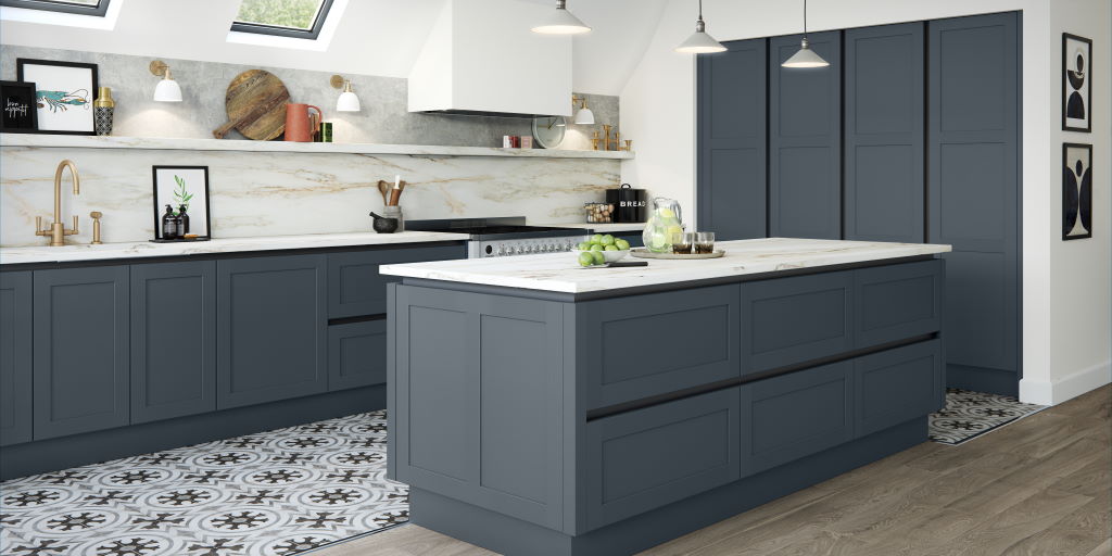 UnitsOnline's tweet image. unitsonline.co.uk/true-handleles… - View our selection of German inspired true handleless kitchens, including the fabulous Fenton shaker, shown below.  These kitchens feature a unique hidden rail giving the ultimate slimline modern look. #kitchens #truehandleless